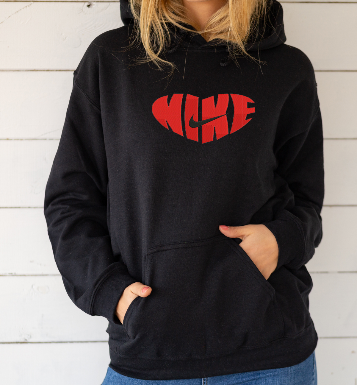 Širdis – siuvinėtas džemperis